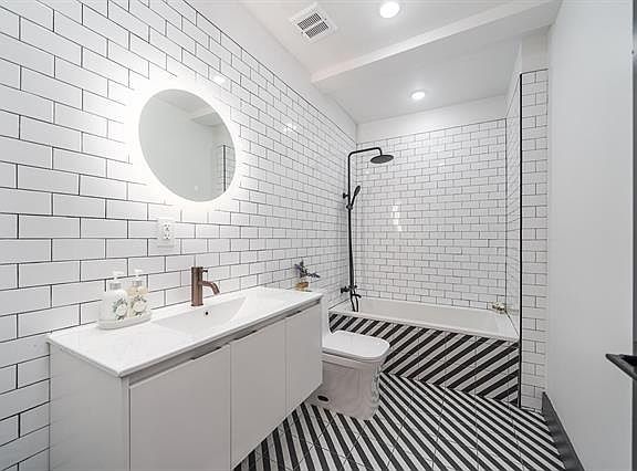 3rd image of 568 Communipaw Ave APT 301