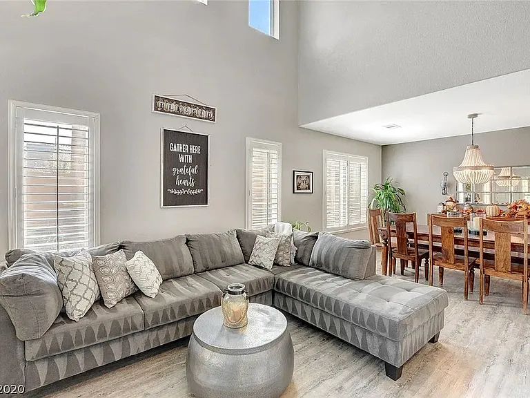 1941 Verbania Dr — Photo 5
