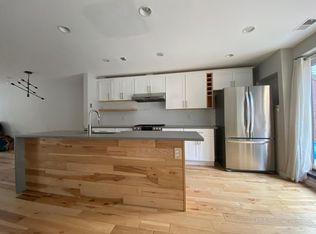 100 N 22nd St APT 125, Philadelphia, PA 19103