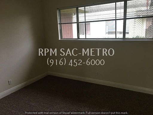5th image of 2037 Benita Dr