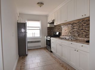 70-08 31st Ave, Flushing, NY 11370