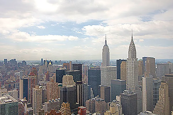 Sold by Trump International Realty | media 10