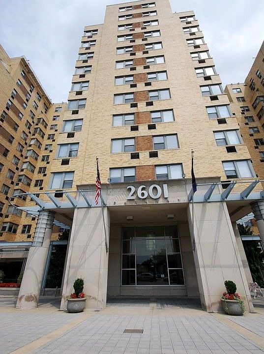 1st image of 2601 Pennsylvania Ave APT 852