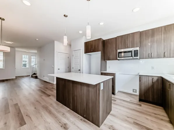 6407 63rd St, Beaumont, AB T4X 2Y6