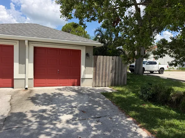 14011 Veronica Ct, Wellington, FL 33414