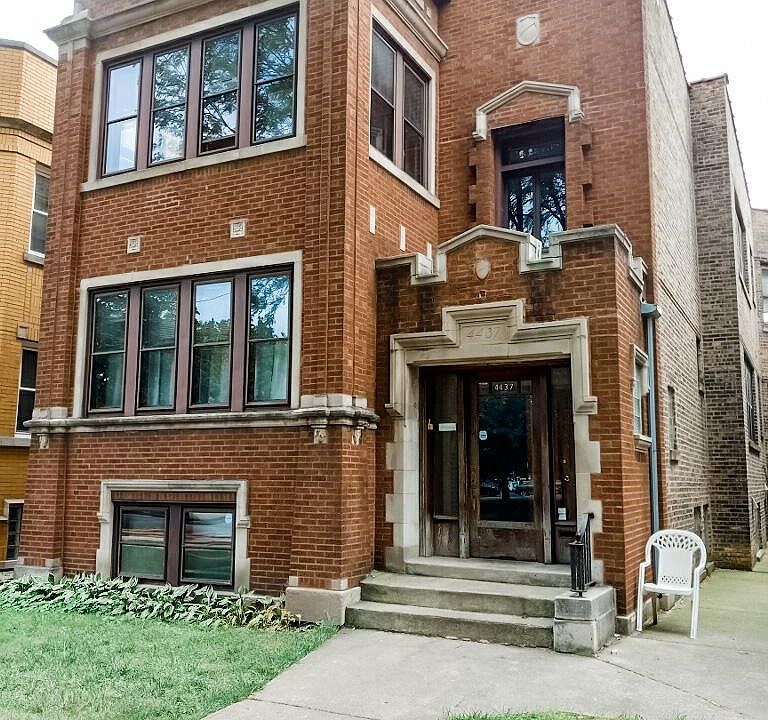 1st image of 4437 W Wrightwood Ave #2