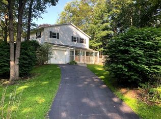 7 B Cypress Pt, Clifton Park, NY 12065