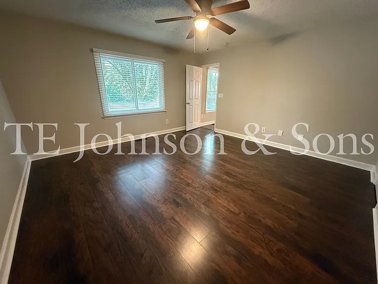 1830 Camden Forest Dr — Photo 33