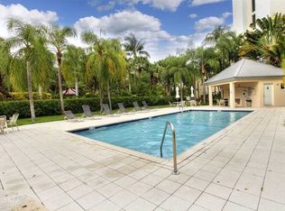 50 Ocean Lane Dr APT 102, Key Biscayne, FL 33149