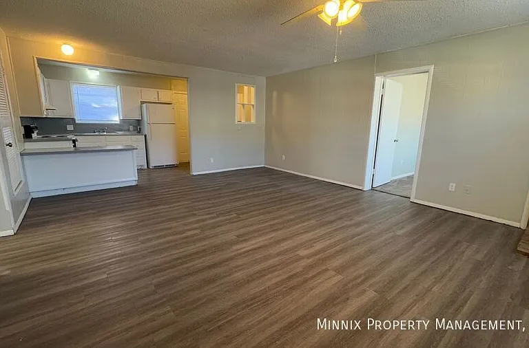 2308 W 16th St #A — Photo 2