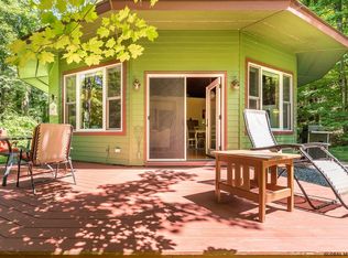 11 Tariqa Al Nur Rd, New Lebanon, NY 12125