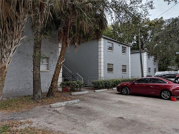 4th image of 1015 E Bougainvillea Ave
