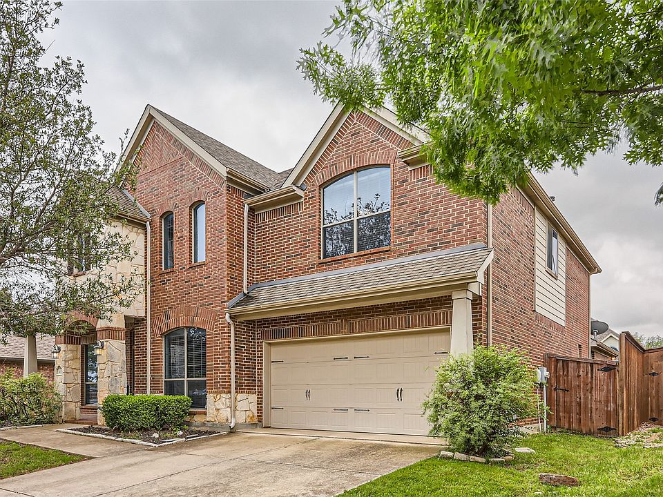 1st image of 407 Sodbury Ct