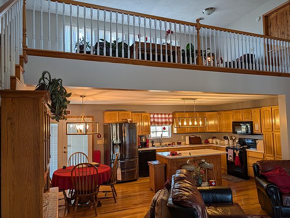 2nd image of 673 Gammon Spgs