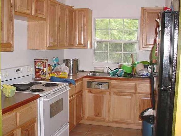 2nd image of 1040 Golden Isle Dr