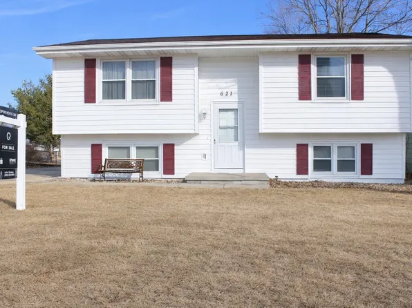621 NE 4th St, Grimes, IA 50111
