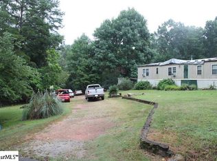 307 Mountain Creek Rd, Honea Path, SC 29654