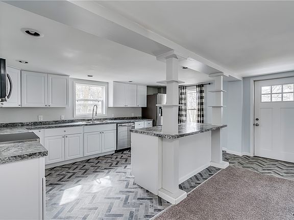 2nd image of 20 Garden Rd