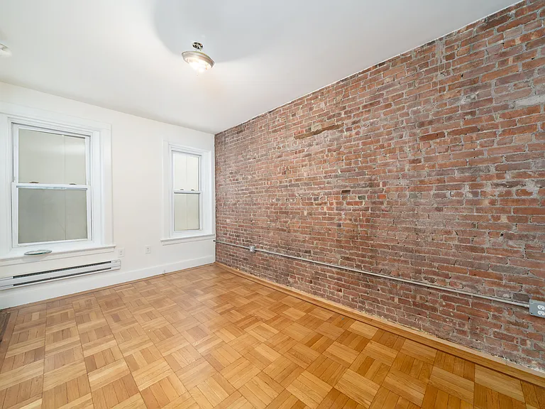600 Willow Ave #4 — Photo 10