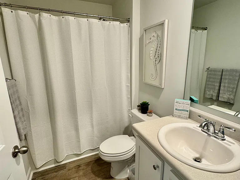 2nd Bathroom