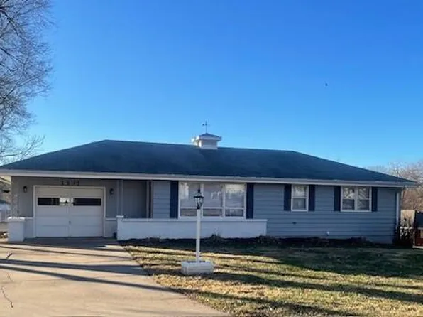 1502 Harmon St, Saint Joseph, MO 64504