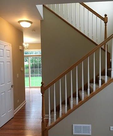 3rd image of 1223 Jerome Ct