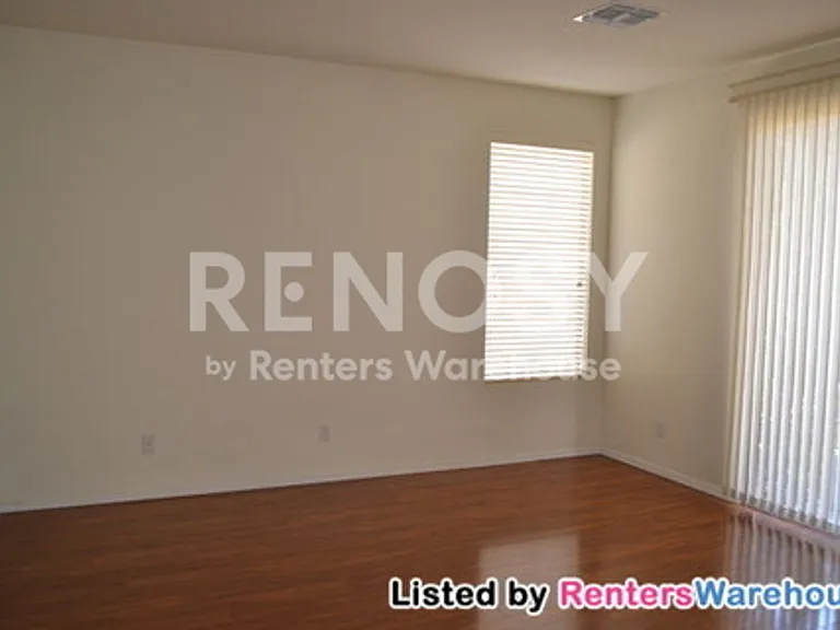 1744 W Frye Rd — Photo 9
