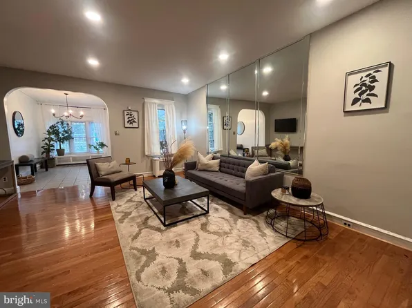 5639 Woodcrest Ave, Philadelphia, PA 19131