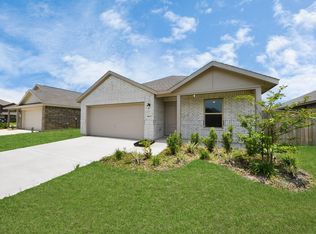1607 Red Oak Dr, Rosenberg, TX 77471