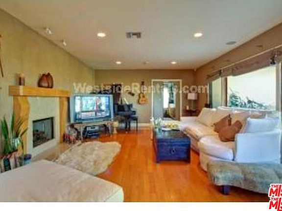 3rd image of 5042 Escobedo Dr