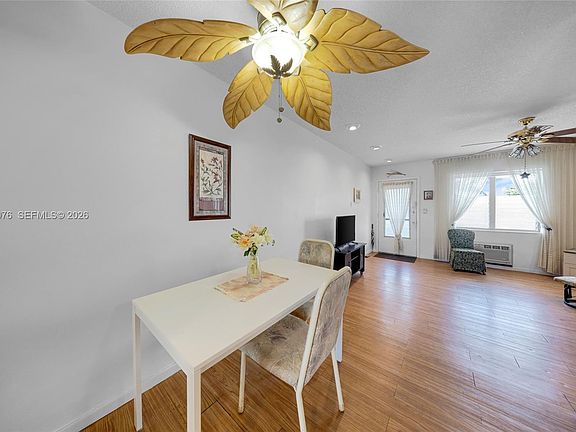 5th image of 15600 NE 6th Ave APT 28D
