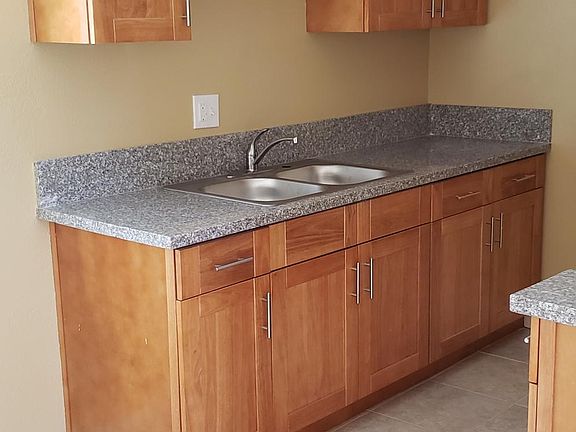 4th image of 697 E Mountain St APT 2
