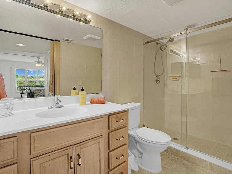 10200 S Ocean Dr #104 — Photo 21