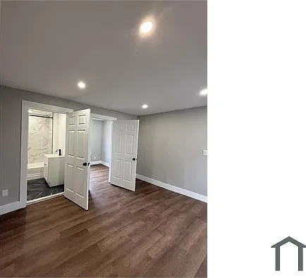 2 bed, 900 sqft, $1,350 — Photo 1