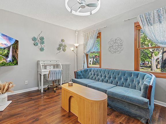 2nd image of 195 Oneida St APT 1