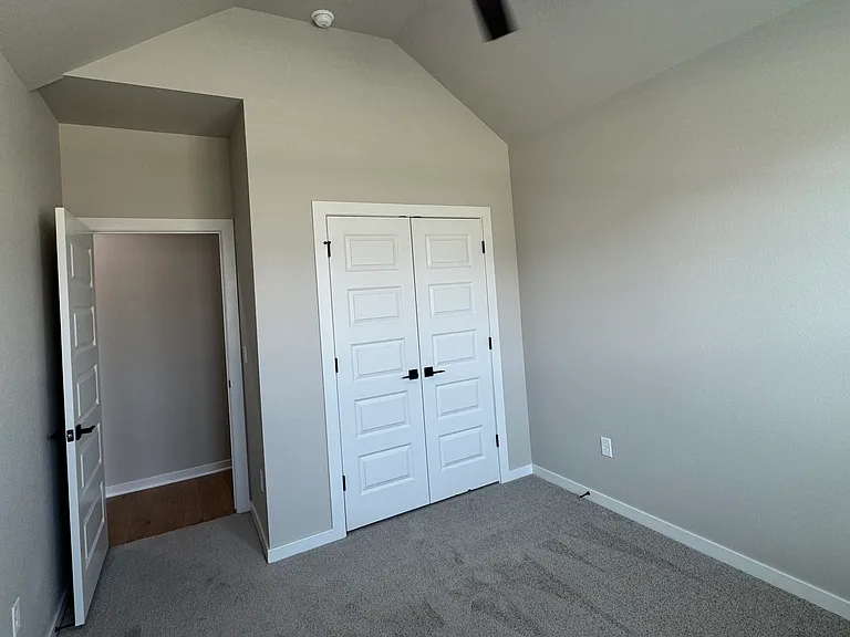 5910 SW Desert Ave — Photo 17