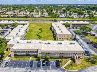 9101 Sunrise Lakes Blvd APT 118, Sunrise, FL 33322