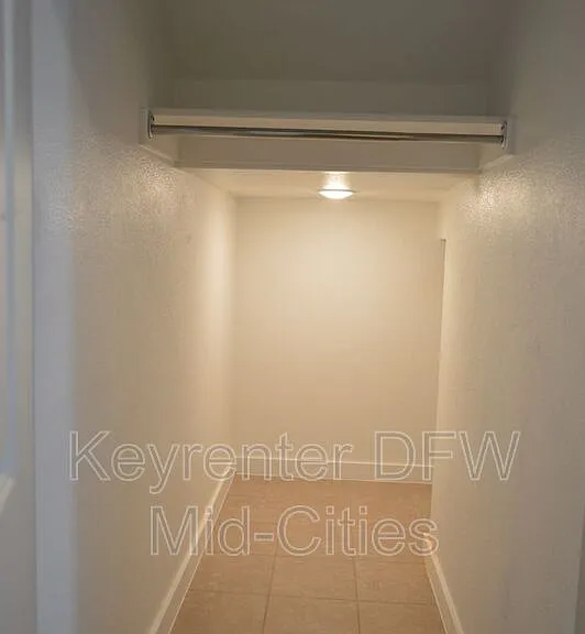 622 Cobblestone Ln — Photo 7
