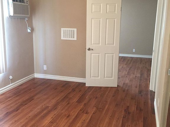 2nd image of 1712 N Kingsley Dr APT 201