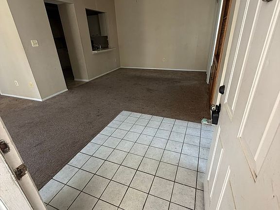 5th image of 47 Emerald Bay Dr