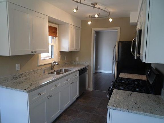5th image of 7020 Park Ave S