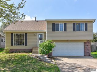 6602 N 110th St, Omaha, NE 68164