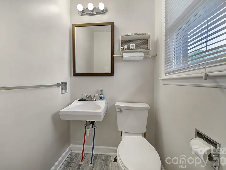 4301 Briarhill Dr — Photo 23