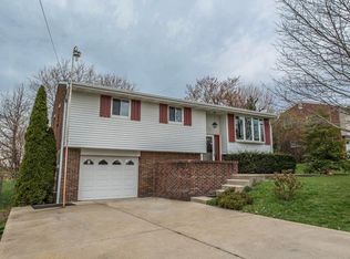 11751 Dennis Cir, North Huntingdon, PA 15642