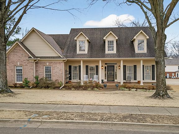3rd image of 595 Sagewood Dr