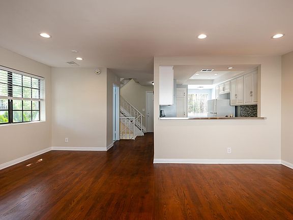 5th image of 1815 Westholme Ave APT 1