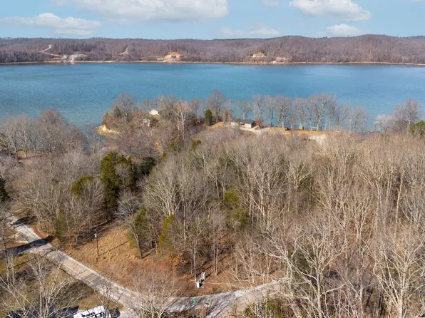 42 Timber Lake Ln, Waverly, TN 37185