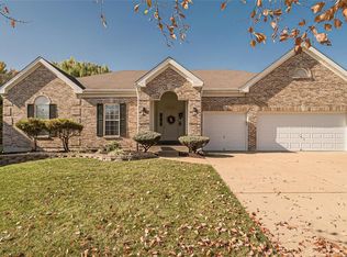 1003 Nooning Tree Dr, Chesterfield, MO 63017