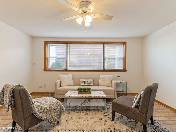 2nd image of 10146 Hartford Ct APT 1B