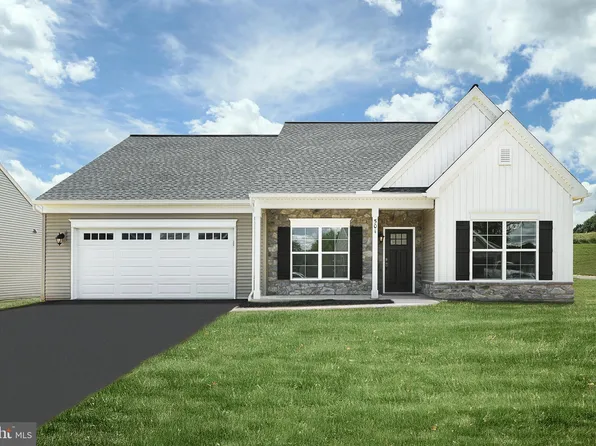 501 Bella May Cir, Lebanon, PA 17046